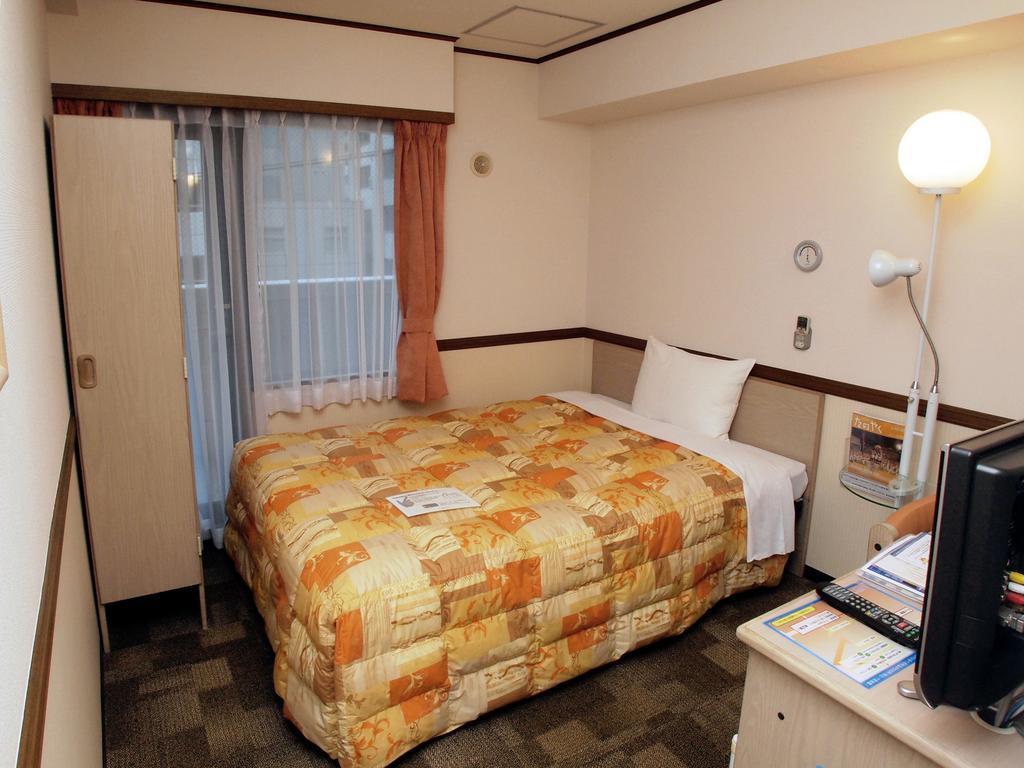 Toyoko Inn Hokkaido Sapporo-Eki Nishi-Guchi Hokudai Mae Εξωτερικό φωτογραφία